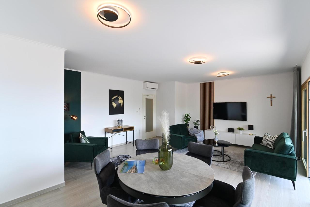 Sea View Deluxe Apartment Rijeka Exterior foto